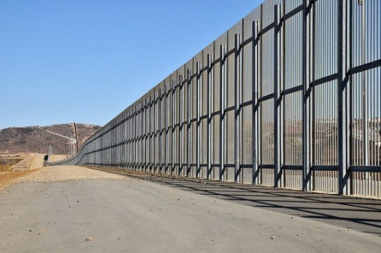US_Mexican_Border_Fence