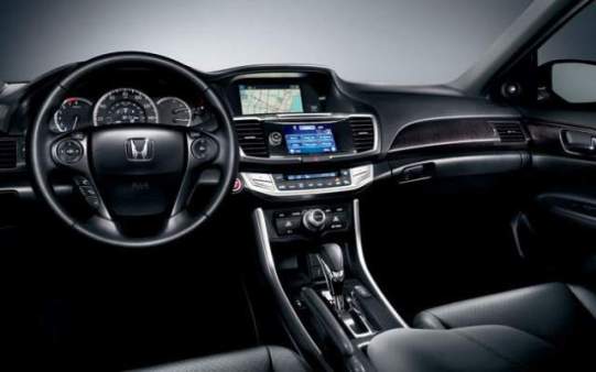 2016-Honda-Accord-Sport-interior